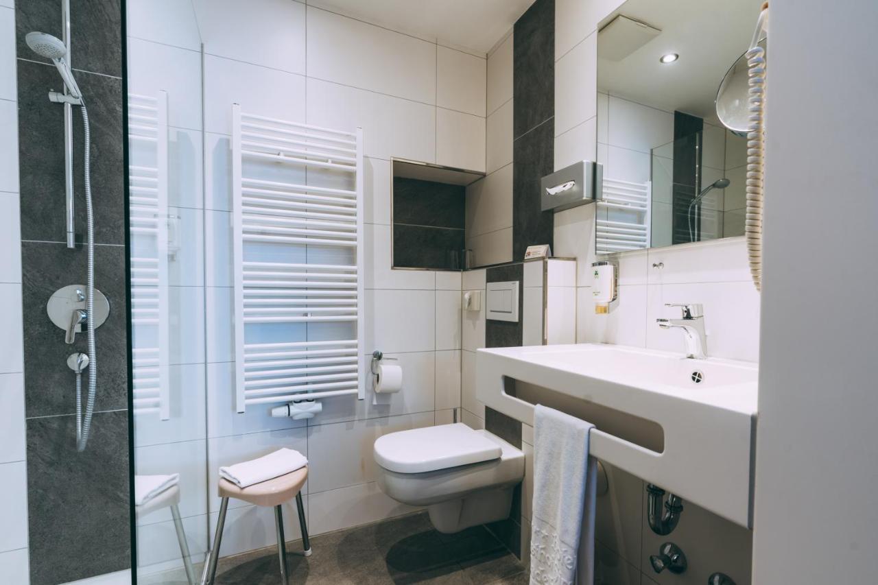 Flair Hotel Gasthof Zum Hirsch Hayingen Ngoại thất bức ảnh