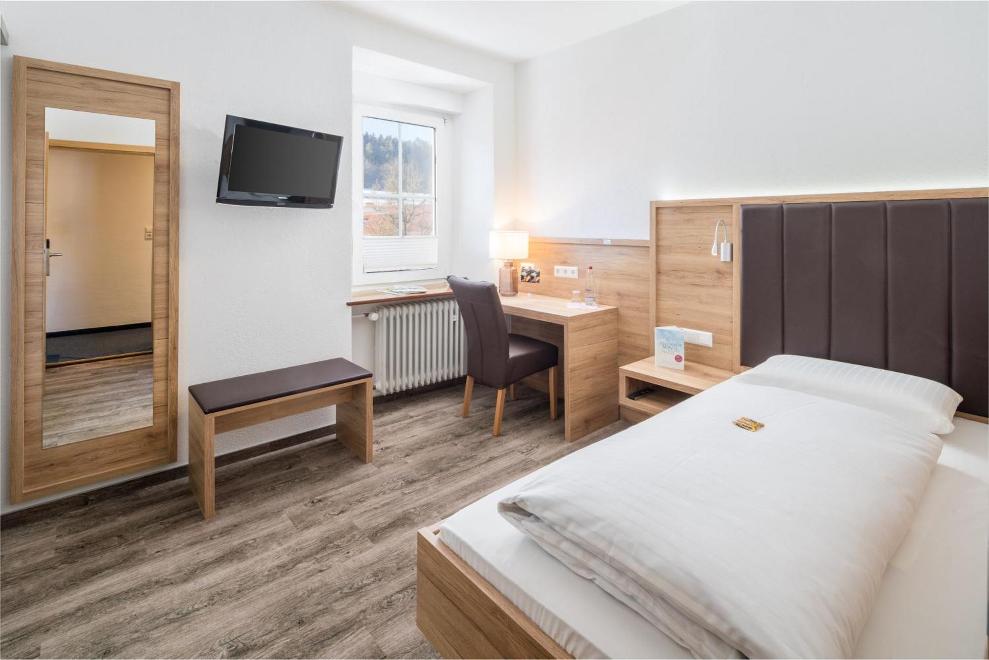 Flair Hotel Gasthof Zum Hirsch Hayingen Ngoại thất bức ảnh